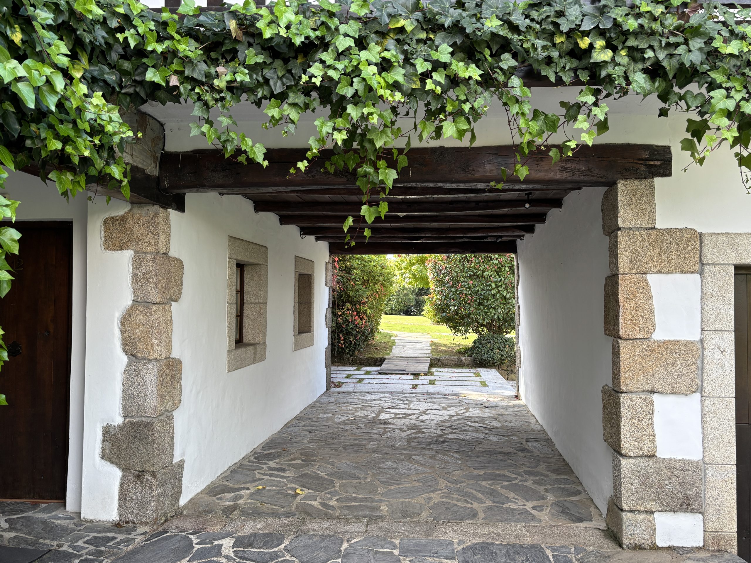 Rectoral de Cines - coordinación de bodas destino en Galicia